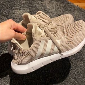 Adidas women’s sneakers